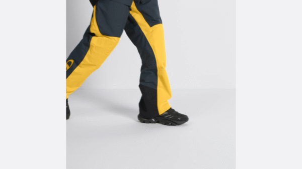 videoframe_307-1300x731 SNEAKER DIOR B44 BLADE A MAILLE TECHNIQUE EN NOIRE