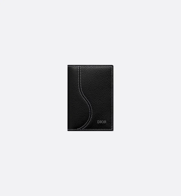 PORTE-CARTES VERTICAL A DEUX VOLETS SADDLE EN CUIR DE VEAU GRAINE NOIR